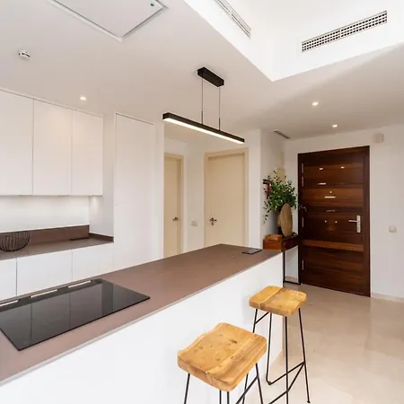 Charming 2-bedroom Lagoon